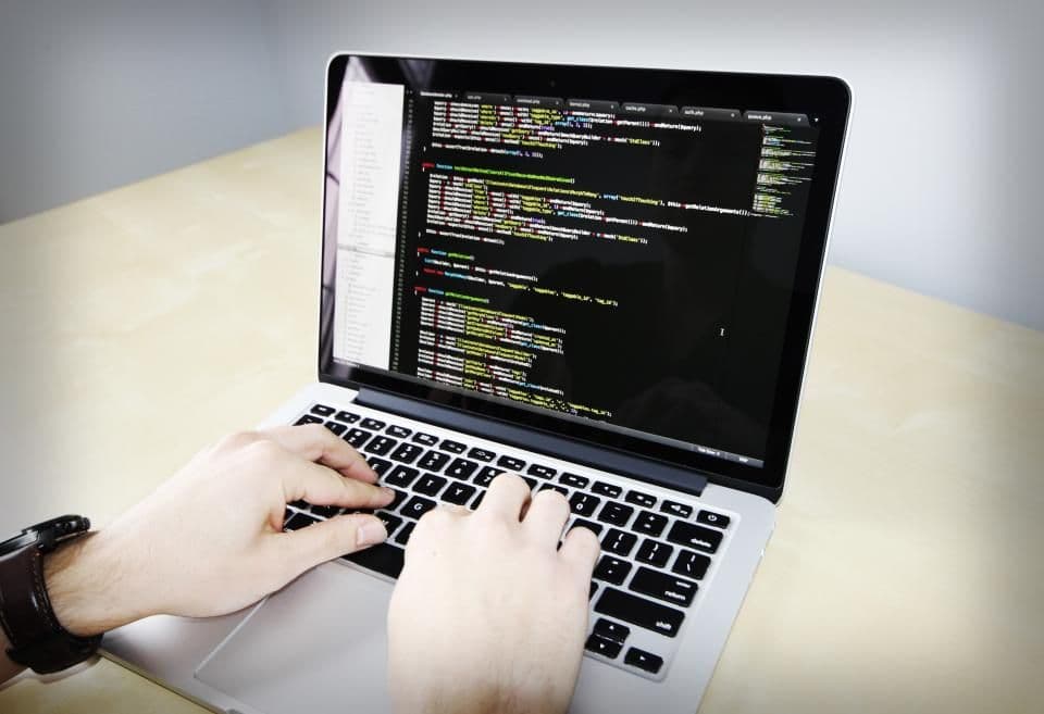 Implementing Client-Side Routing in Single-Page Applications: A Framework-Agnostic Guide